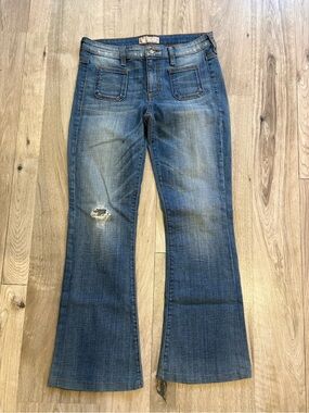 Y2K Guess Women's Flare Jeans